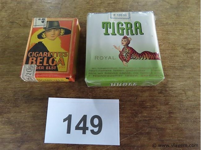 Oude verpakkingen sigaretten - afbeelding 1 van  3