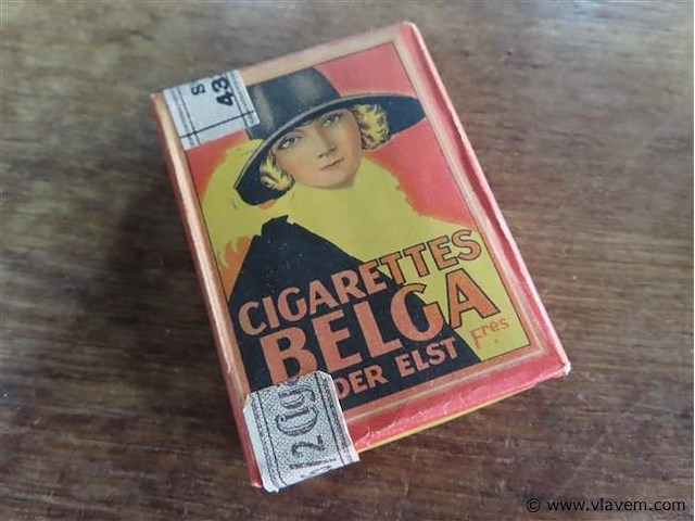 Oude verpakkingen sigaretten - afbeelding 2 van  3