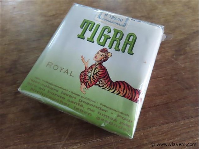 Oude verpakkingen sigaretten - afbeelding 3 van  3