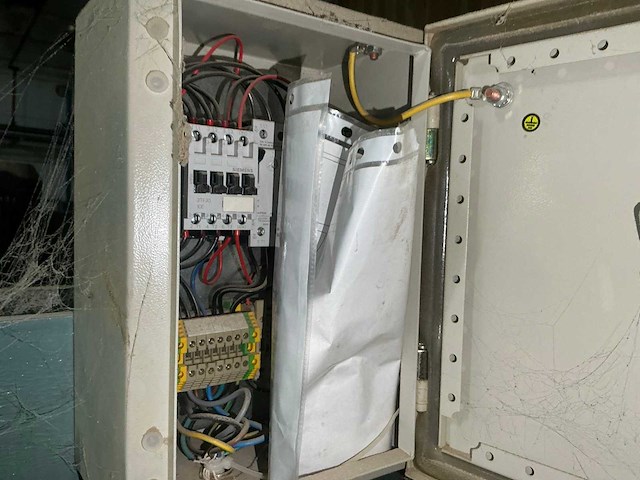 Oude verticale schuurband - afbeelding 7 van  7