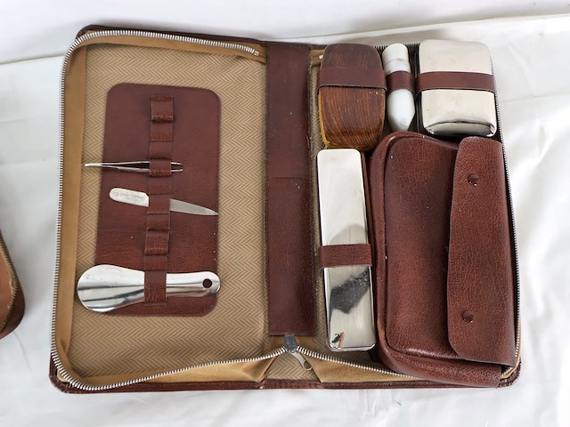 Oude verzorgingsetui - afbeelding 4 van  5