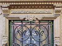 Oude voordeur 1903 in eik met brandglas, smeedwerk en vitreau in art-deco - afbeelding 3 van  7