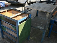 Oude werktafels - afbeelding 3 van  3