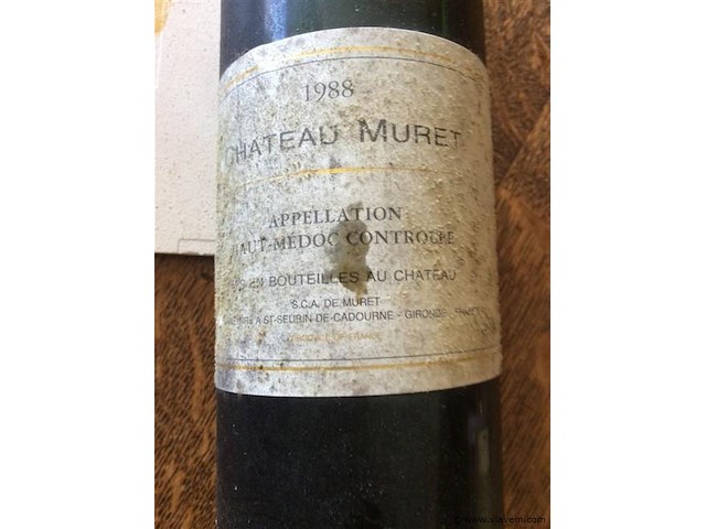 Oude wijn muret - afbeelding 2 van  2