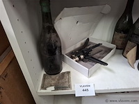 Oude wijn - afbeelding 1 van  2