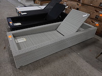 Outdoor salon manutti - afbeelding 2 van  123