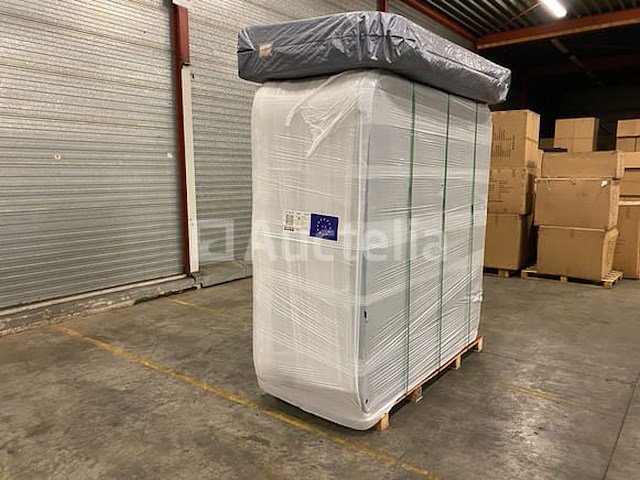 Outdoor spa 5-persoons 230x230 cm - sneeuwwit bad / grijze zijkant - incl. bluetooth - afbeelding 8 van  9