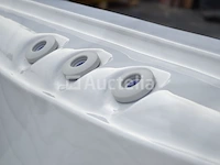 Outdoor spa 5-persoons 230x230 cm - sneeuwwit bad / grijze zijkant - incl. bluetooth - afbeelding 7 van  9