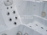Outdoor spa 5-persoons 230x230 cm - wit bad / antraciete zijkant - incl. bluetooth - afbeelding 3 van  6