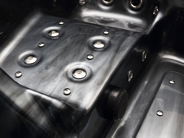 Outdoor spa - afbeelding 11 van  23