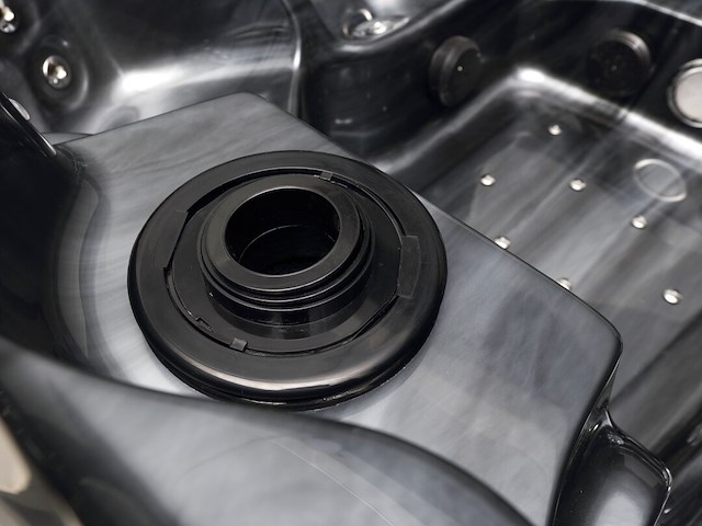 Outdoor spa - afbeelding 15 van  23