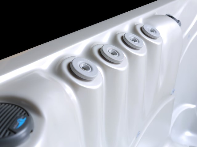 Outdoor spa - afbeelding 3 van  17