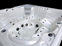 Outdoor spa - afbeelding 12 van  17