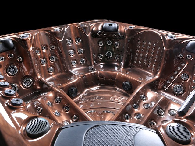 Outdoor spa - afbeelding 15 van  22