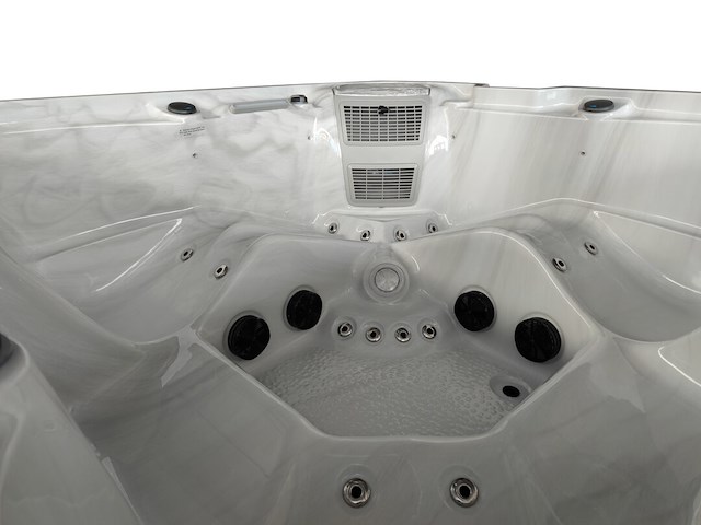 Outdoor spa - afbeelding 5 van  8