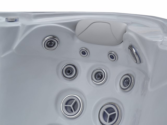 Outdoor spa - afbeelding 2 van  11