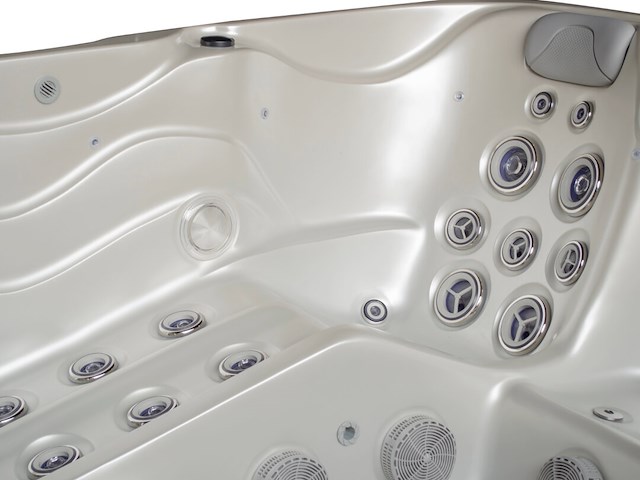 Outdoor spa - afbeelding 12 van  14