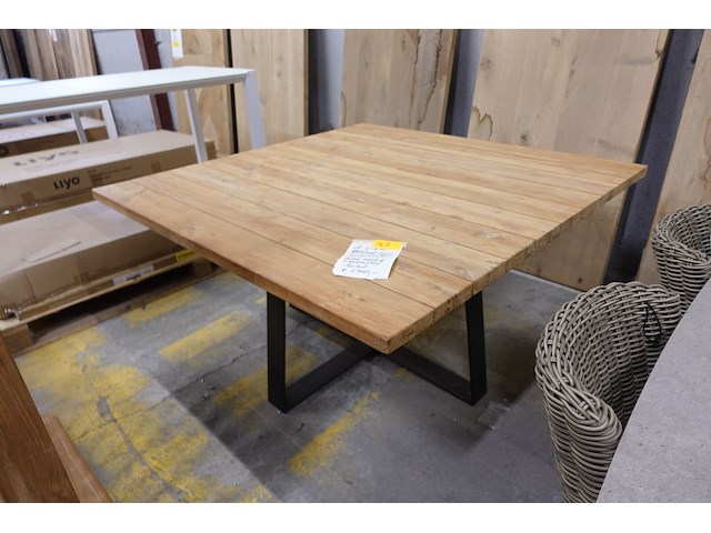 Outdoor tafel q-line - afbeelding 1 van  4