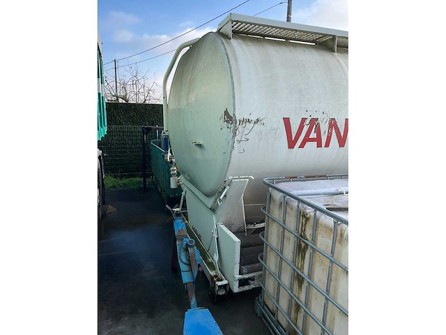 Ova opbouw vrachtwagen voor bulktransport - afbeelding 5 van  8