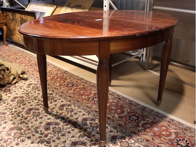 Ovale tafel - afbeelding 1 van  4