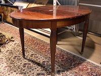 Ovale tafel - afbeelding 1 van  4