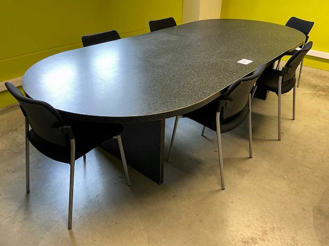 Ovale vergadertafel - afbeelding 1 van  6