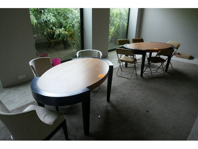 Ovalen eetkamertafels + diverse stoelen - afbeelding 3 van  4