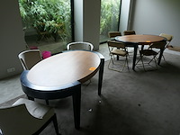 Ovalen eetkamertafels + diverse stoelen - afbeelding 3 van  4