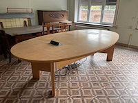 Ovalen vergadertafel - afbeelding 1 van  1