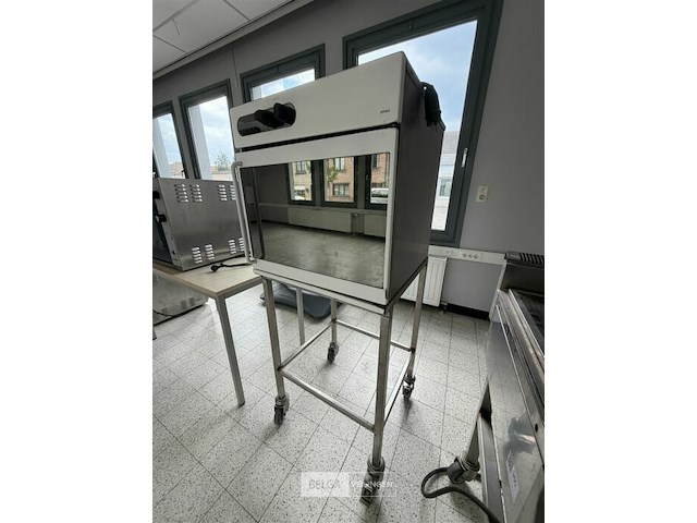 Oven op wielen - afbeelding 2 van  4