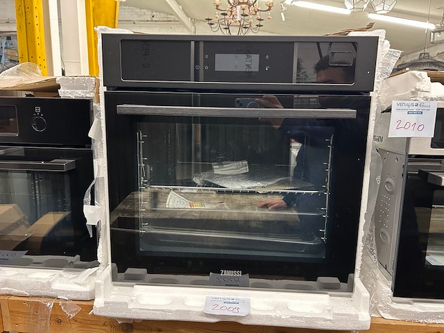 Oven zanussi - afbeelding 1 van  7