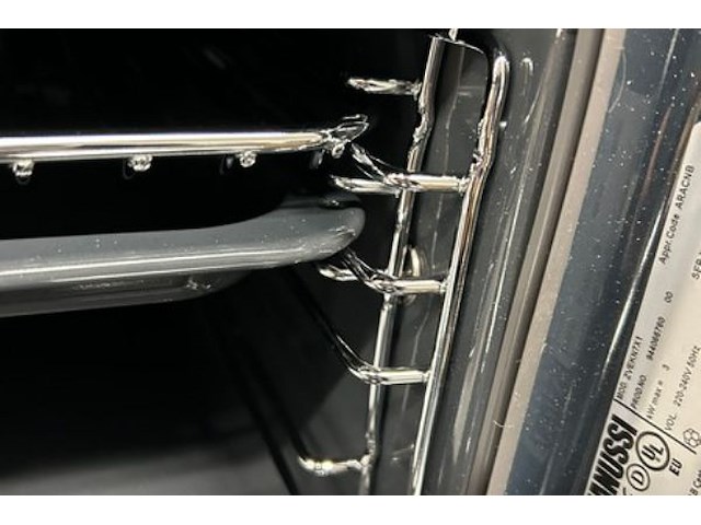 Oven zanussi - afbeelding 6 van  8