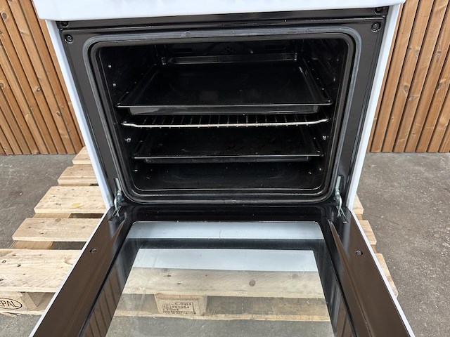 Oven/fornuis beko cm68000 - afbeelding 4 van  9