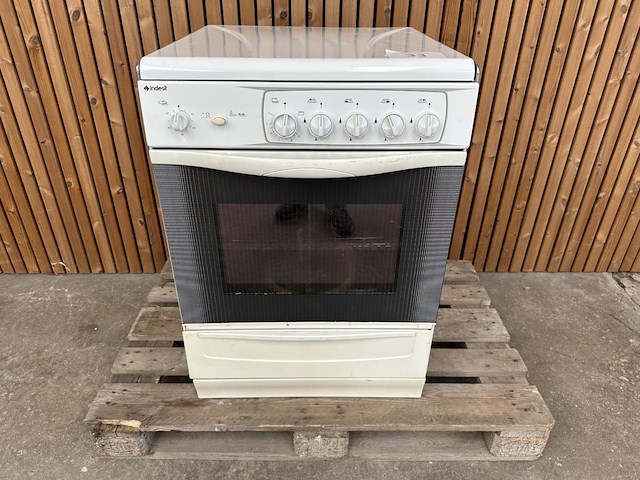Oven/fornuis indesit - afbeelding 1 van  5