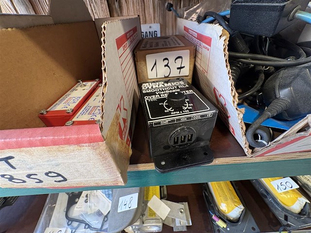 Over rev limiter - afbeelding 2 van  4