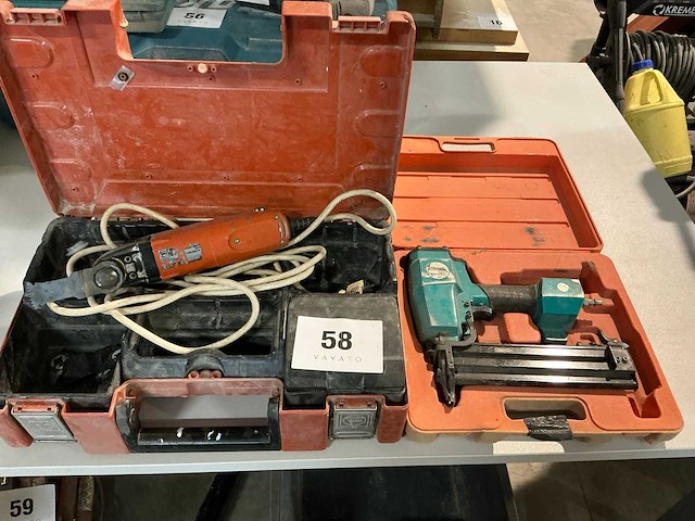 Overig aannemersmateriaal (2x) - afbeelding 1 van  7