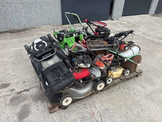 Overig bos- en tuingereedschap - grasmaaiers - afbeelding 2 van  11