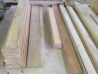 Overig hout en platen/planken/diverse stukken gezaagd hout kavel 3 - afbeelding 1 van  3