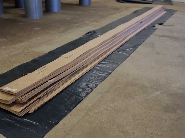 Overig hout & fineer / rode els fineer (erle / els) verschillende maten lot9 - afbeelding 4 van  5