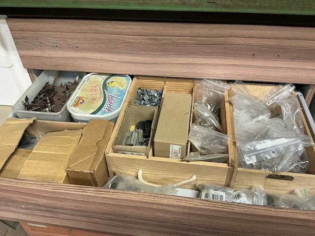 Overige aannemersmateriaal - afbeelding 16 van  27