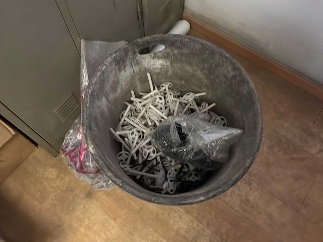 Overige aannemersmateriaal - afbeelding 26 van  36