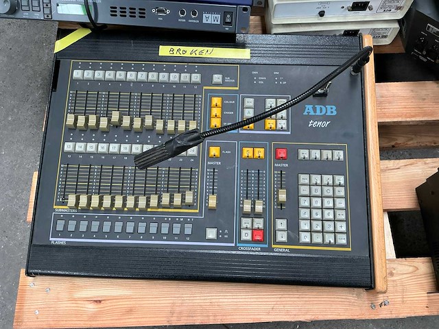 Overige audio-apparatuur (12x) - afbeelding 8 van  8