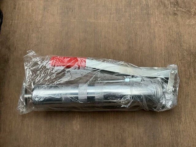 Overige garage inventaris-vetpomp (4x) - afbeelding 1 van  1