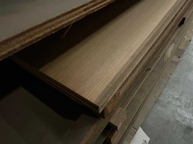 Overige houten plaatmateriaal (89x) - afbeelding 4 van  13