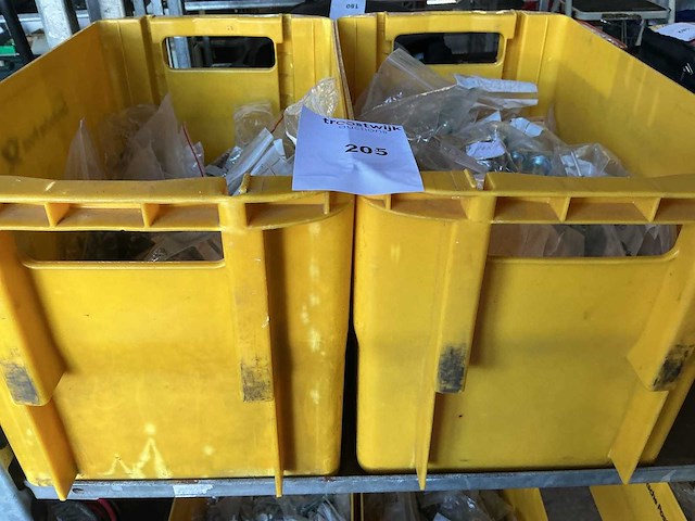 Overige magazijninventaris bouten enz - afbeelding 2 van  2