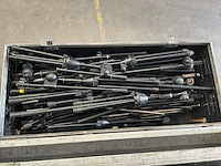 Overige podiumaccessoires - set microfoonstandaards met flycase - afbeelding 2 van  4