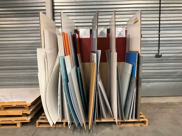 Overige voorraden grafisch materiaal - afbeelding 1 van  10