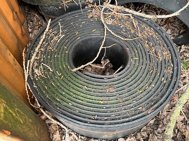 Overige voorraden kunststof en rubber (5x) - afbeelding 1 van  4