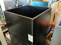 Overige winkel inventaris bakken (4x)