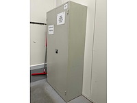 Overtoom 2-deurs opbergkast - afbeelding 2 van  3